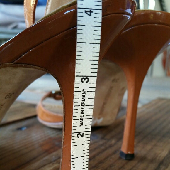 ❌SOLD❌MANOLO BLAHNIK Sandals - Picture 4 of 8